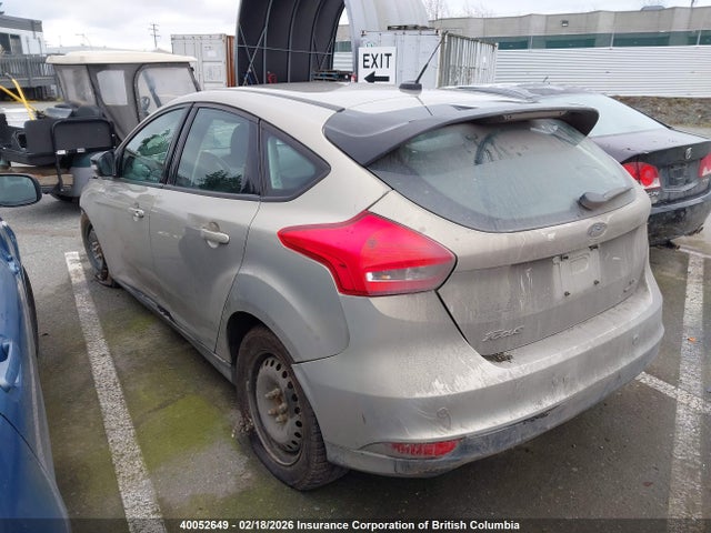 1FADP3K25GL214963 Ford FOCUS SE