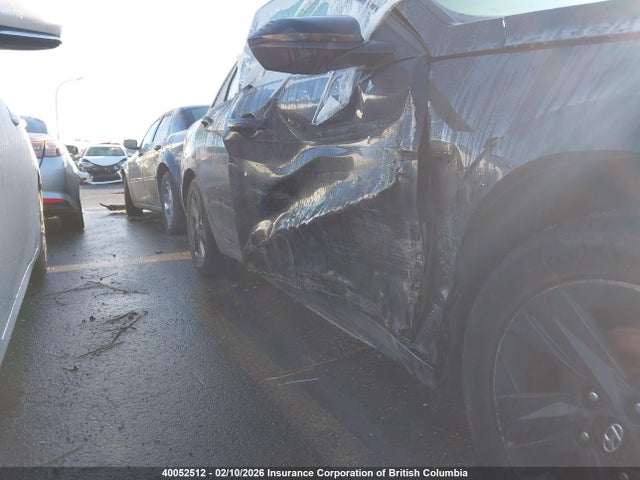 KMHLM4AG1NU327054 Hyundai ELANTRA SEL