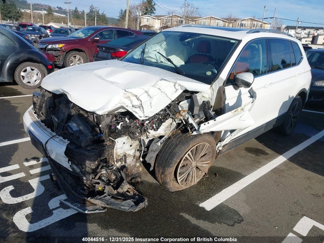 3VV4B7AX2JM005216 Volkswagen Tiguan Sel Premium