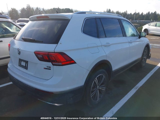 3VV4B7AX2JM005216 Volkswagen Tiguan Sel Premium