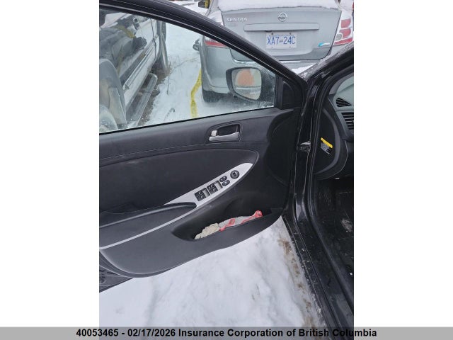 KMHCT5AE9HU358421 Hyundai ACCENT SE