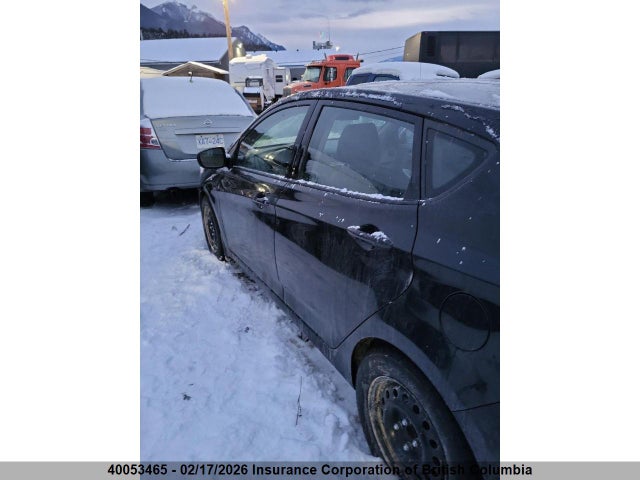 KMHCT5AE9HU358421 Hyundai ACCENT SE