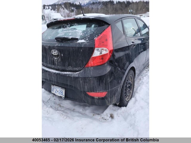 KMHCT5AE9HU358421 Hyundai ACCENT SE