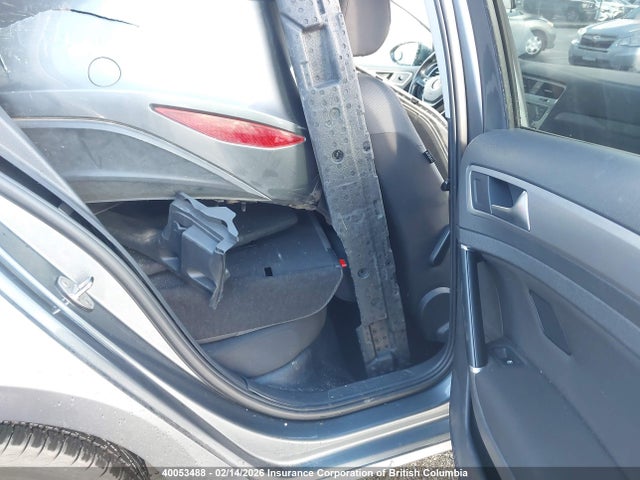 3VW117AU0HM072611 Volkswagen Golf