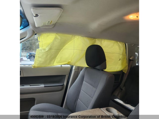 40053509 :رقم المزاد ، 1FMCU93G89KB18325 vin ، 2009 Ford Escape Xlt مزاد بيع