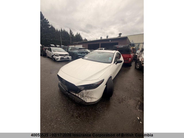 JM1BPBJY5M1311055 Mazda 3