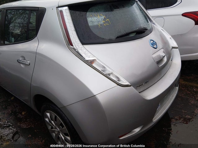 1N4AZ0CP5FC324965 Nissan Leaf S/sv/sl