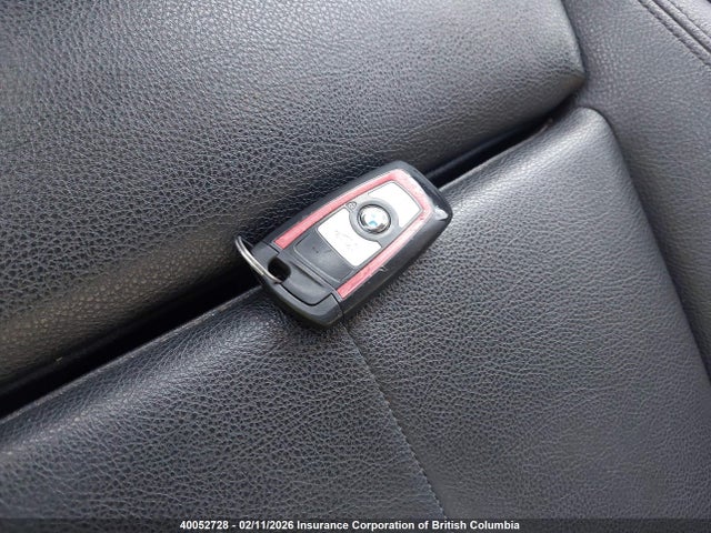 WBA8D9C53JEM35020 BMW 330 XI