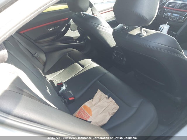WBA8D9C53JEM35020 BMW 330 XI