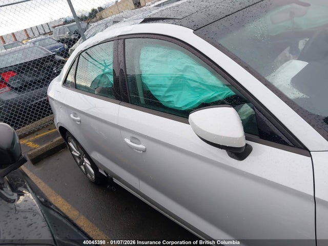 WAUB8GFF2G1009421 Audi A3 PREMIUM