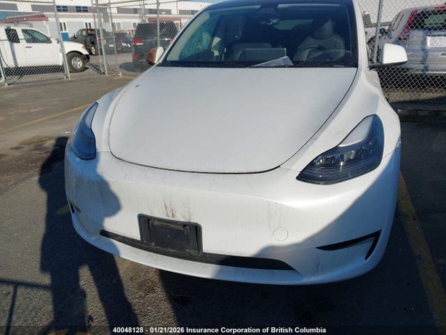 LRWYGDFDXPC902418 Tesla Model Y