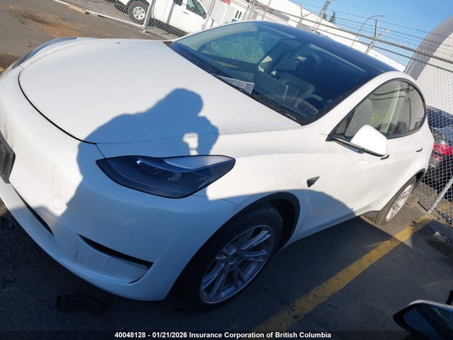 LRWYGDFDXPC902418 Tesla Model Y