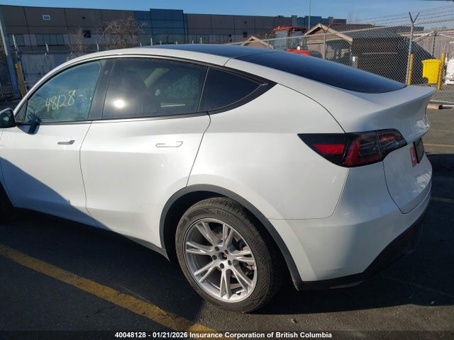 LRWYGDFDXPC902418 Tesla Model Y