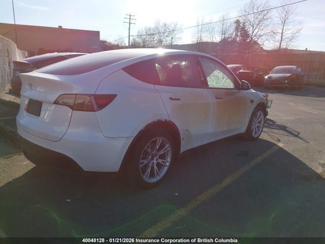 LRWYGDFDXPC902418 Tesla Model Y