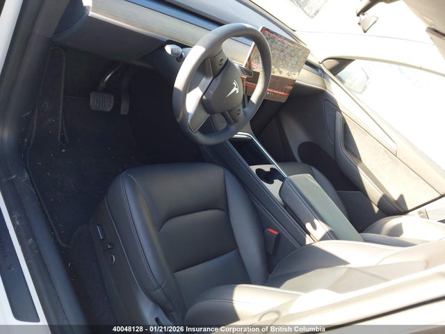 LRWYGDFDXPC902418 Tesla Model Y