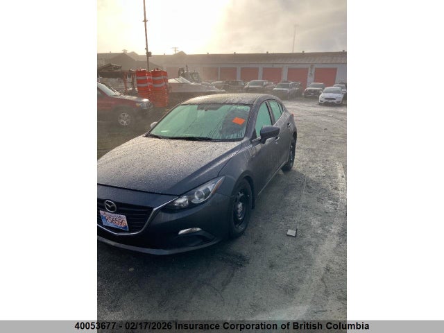 3MZBM1L77FM182388 Mazda 3 TOURING