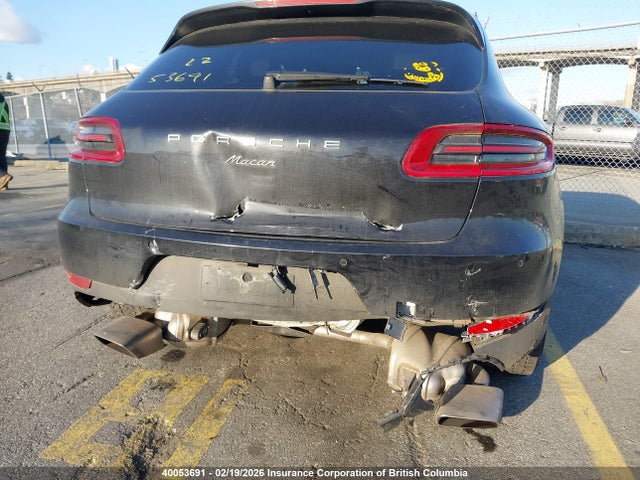 Porsche Macan 2018 WP1AA2A51JLB05829 Image 6