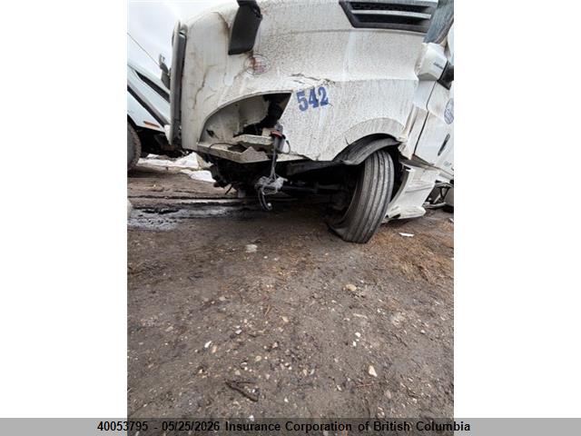 Продаж на аукціоні авто 2022 Freightliner New Cascadia 126, vin: 3AKJHHDR4NSNE8926, номер лоту: 40053795