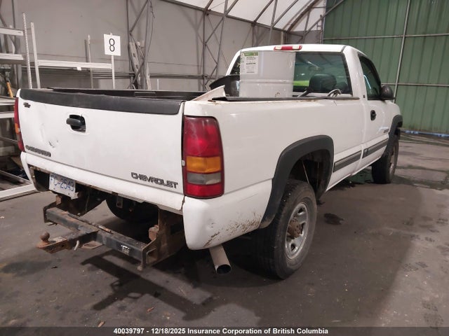 40039797 :رقم المزاد ، 1GCHC24UX2Z250170 vin ، 2002 Chevrolet Silverado C2500 Heavy Duty مزاد بيع
