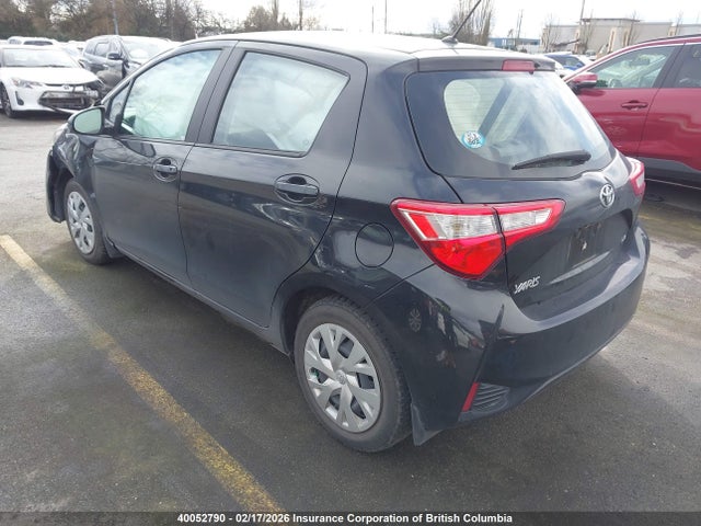 VNKKTUD35JA094942 Toyota Yaris L/le/se