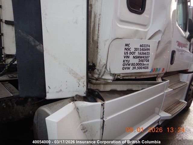 3AKJHHDR9NSMW4587 Freightliner New Cascadia 126