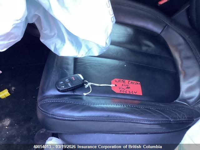 Продажа на аукционе авто 2015 Chrysler 200, vin: 1C3CCCCG4FN506364, номер лота: 40054013