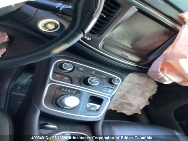 Продажа на аукционе авто 2015 Chrysler 200, vin: 1C3CCCCG4FN506364, номер лота: 40054013
