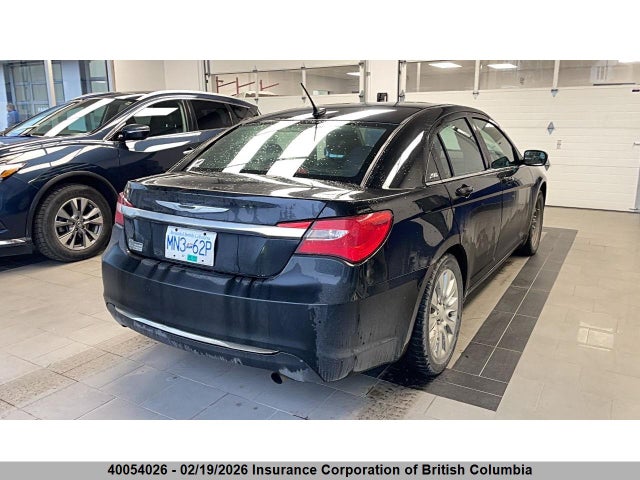 Chrysler 200 2014 1C3CCBAB8EN107263 Image 4