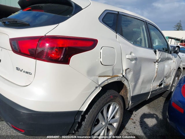 JN1BJ1CRXJW280825 Nissan Qashqai S/sl/sv