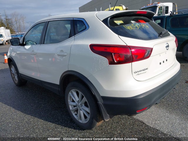 JN1BJ1CRXJW280825 Nissan Qashqai S/sl/sv