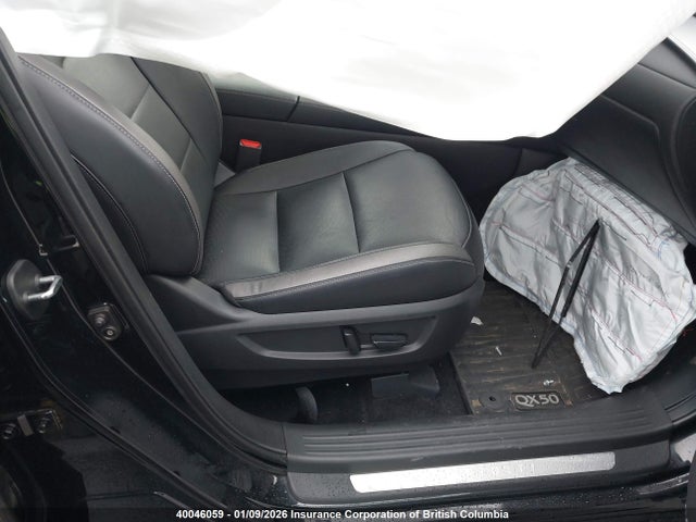 3PCAJ5M3XKF134327 Infiniti Qx50 Essential/pure