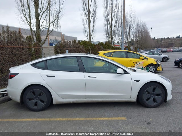 5YJ3E1EA9MF015982 Tesla MODEL 3