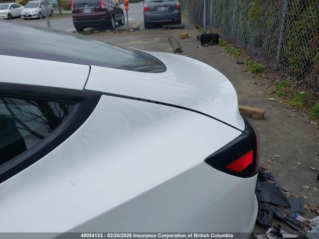 5YJ3E1EA9MF015982 Tesla MODEL 3