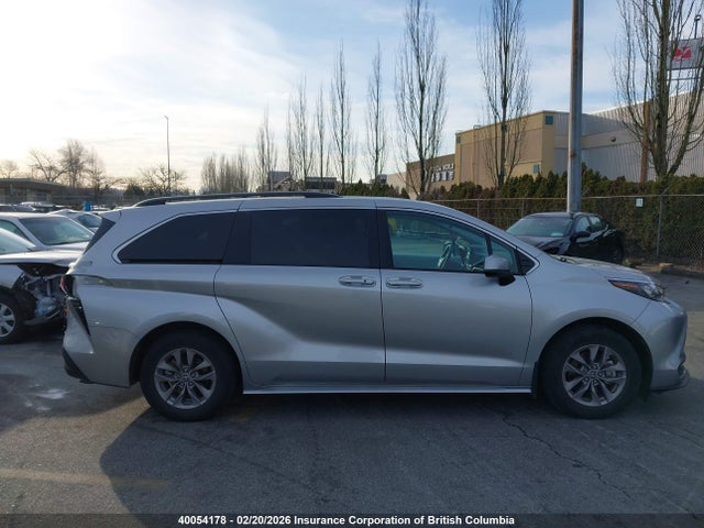 5TDGSKFC1SS174505 Toyota Sienna Le/xse/limited/platinum