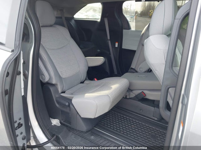 5TDGSKFC1SS174505 Toyota Sienna Le/xse/limited/platinum