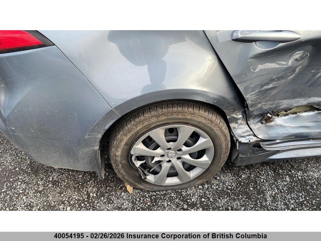 5YFBPRBE9LP133156 Toyota COROLLA LE
