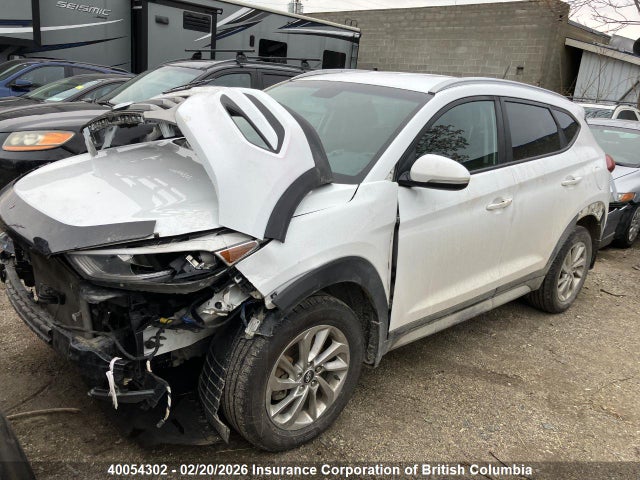 KM8J3CA46HU522775 Hyundai Tucson Limited/sport And Eco/se