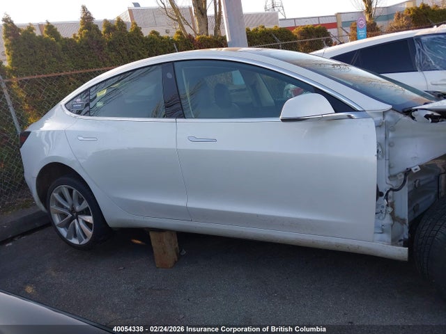 5YJ3E1EA3LF609465 Tesla MODEL 3