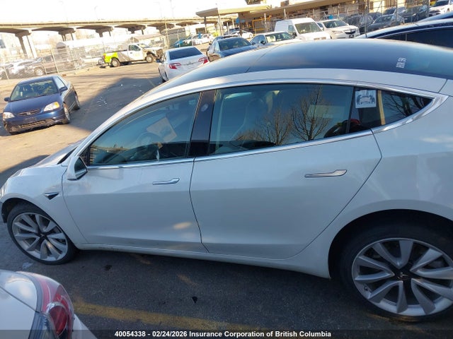 5YJ3E1EA3LF609465 Tesla MODEL 3