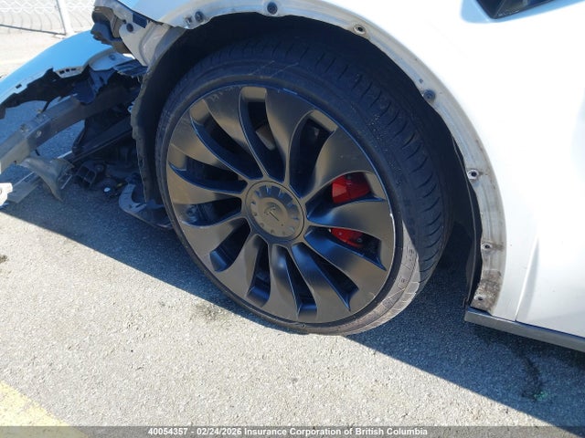7SAYGDEF4NF409486 Tesla Model Y