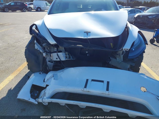 7SAYGDEF4NF409486 Tesla Model Y