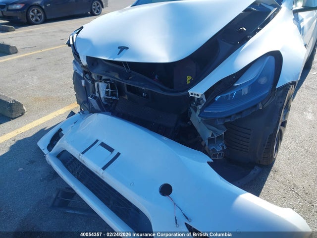 7SAYGDEF4NF409486 Tesla Model Y