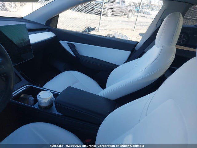 7SAYGDEF4NF409486 Tesla Model Y