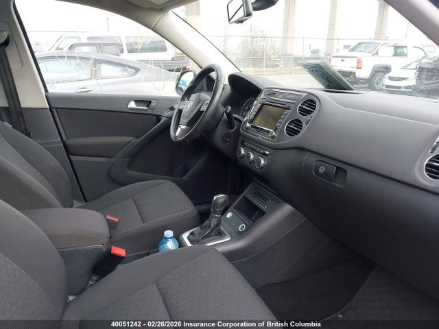 WVGJV7AX7FW588782 Volkswagen Tiguan S/se/sel/r-line