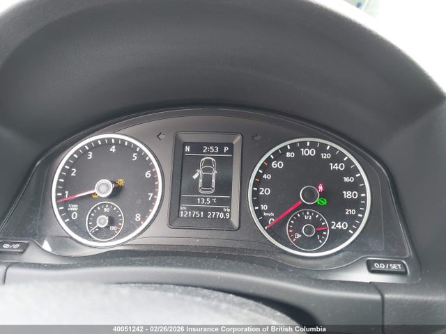 WVGJV7AX7FW588782 Volkswagen Tiguan S/se/sel/r-line
