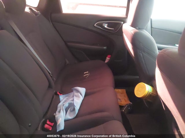 Chrysler 200 LX 2015 1C3CCCFBXFN729704 Image 8