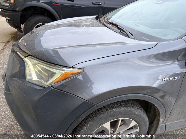 Toyota RAV4 2018 JTMRJREV3JD199682 Image 31