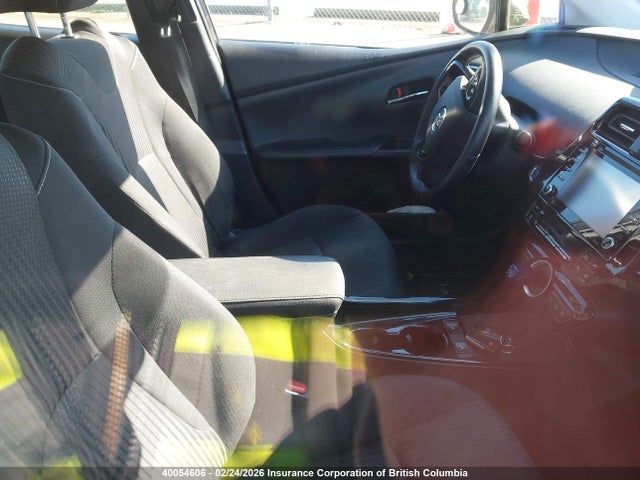 JTDKARFP5L3136075 Toyota Prius