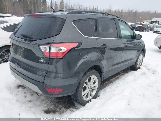 1FMCU9GD6JUD52777 Ford ESCAPE SE