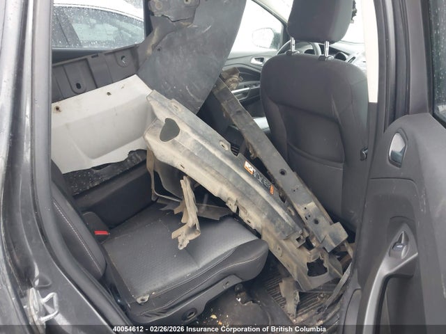 1FMCU9GD6JUD52777 Ford ESCAPE SE